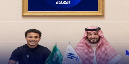 لاعب الهلال سيزار يصل الرياض غدًاكايو سيزار يودع ناديه السابق غيماريش بعد انضمامه للهلال