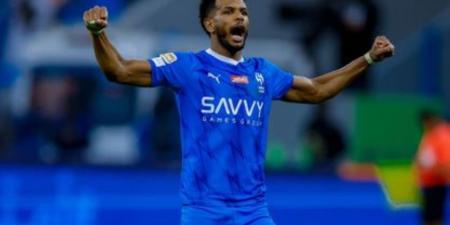 ماذا فعلت جماهير الهلال مع علي البليهي قبل مباراة ضمك؟.. ورد فعل اللاعب ـ عاجل