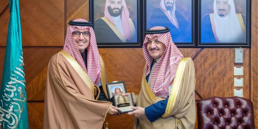 أمير الشرقية يطلع على أهم المشروعات المستقبلية لـ”الزكاة والضريبة” - وكالة Mea News