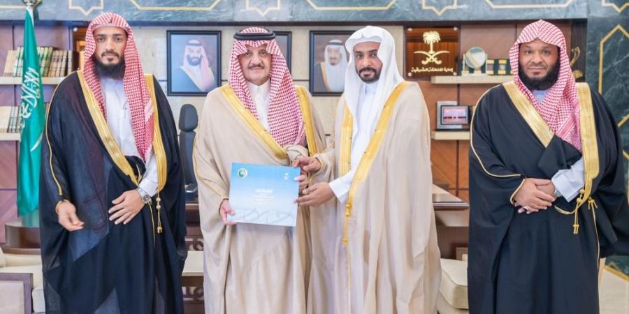 أمير الشرقية يتسلم التقرير السنوي لـ “هيئة الأمر بالمعروف” - وكالة Mea News