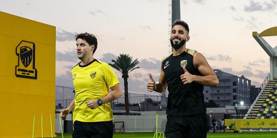 الشهري ينضم للتدريبات الجماعية والاتحاد يجهز المصابين