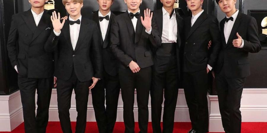 “ديناميت” تضع “BTS” كأول فرقة كيبوب تحقق ملياري بث على سبوتيفاي