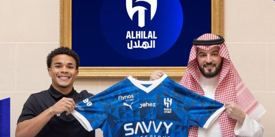 موقف كايو سيزار من المشاركة مع الهلال أمام القادسية