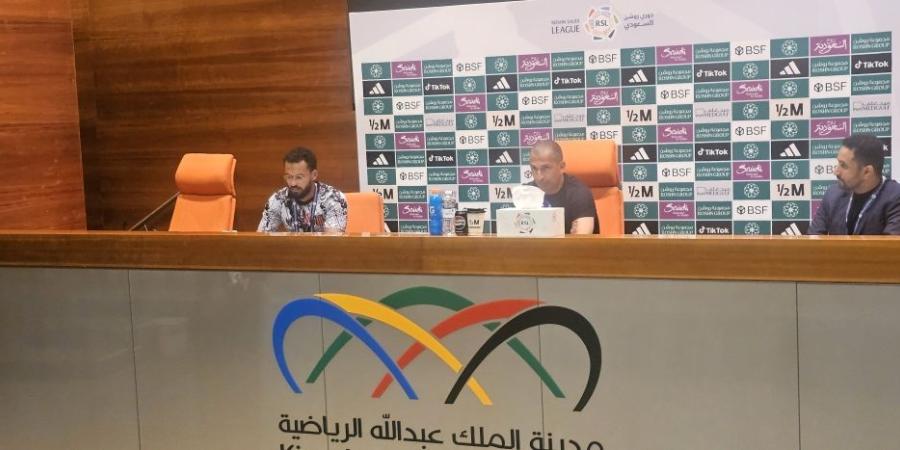 صبري لموشي مدرب الرياض: فريقنا كان سيء.. والأهلي استحق الفوز