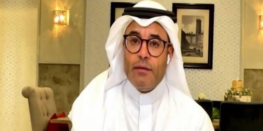 الشيخ يهاجم الشمراني: هو في وادي والتحكيم بوادي ونصحته بالاعتزال