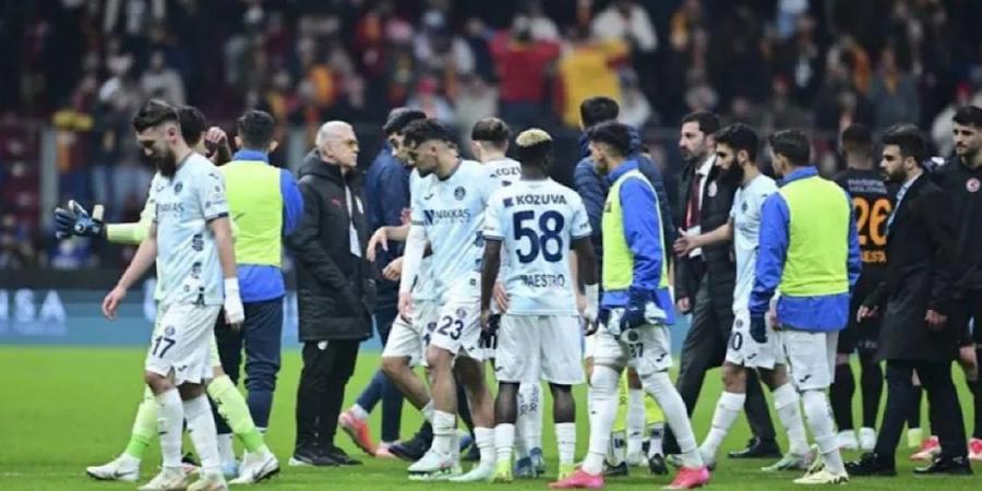 سبور ينسحب أمام غلطة سراي في الدوري التركي