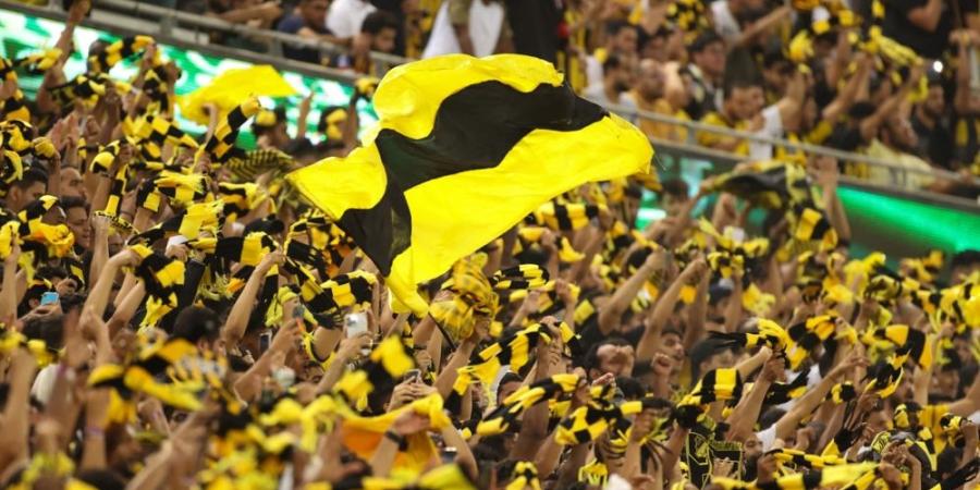 إقبال كثيف على حجز تذاكر مباراة الاتحاد والأخدود