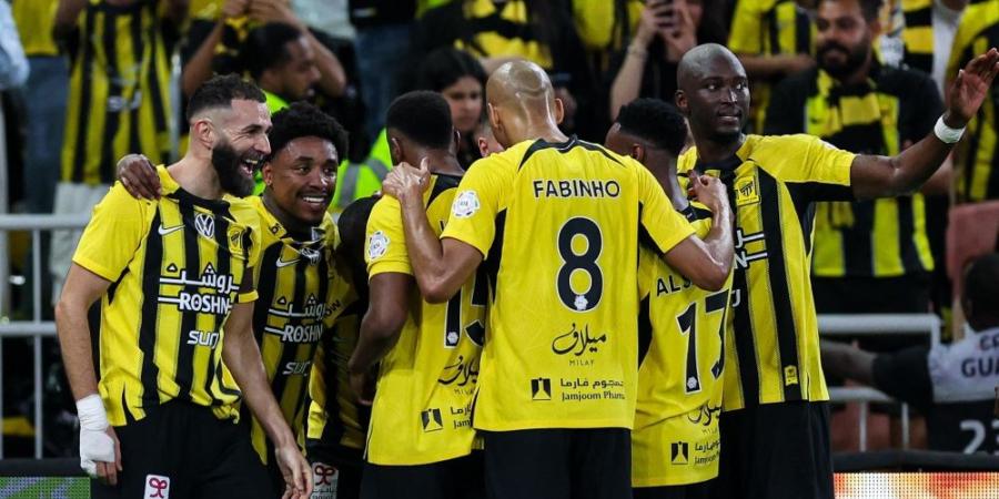 ثنائي الاتحاد يغيب عن التدريبات قبل مباراة الأخدود 