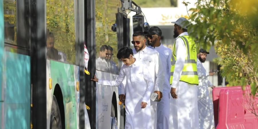 صور| تدشين 3 محطات فرعية مجانية ‎تسهيلًا للوصول إلى المسجد النبوي