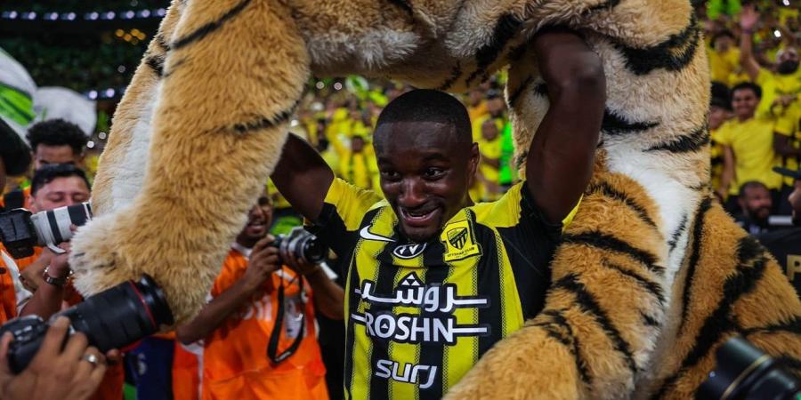 ديابي: الدوري لم ينتهي والاتحاد قادر على حسم اللقبالبكيري: الاتحاد فريق رخو لا يستحق البطولة